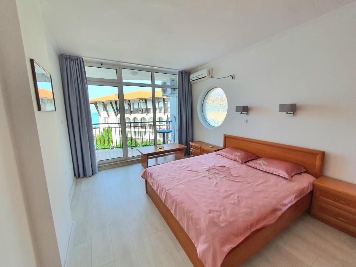 Sveti Vlas Marina Beach Apartment - Vega Village Esterno foto