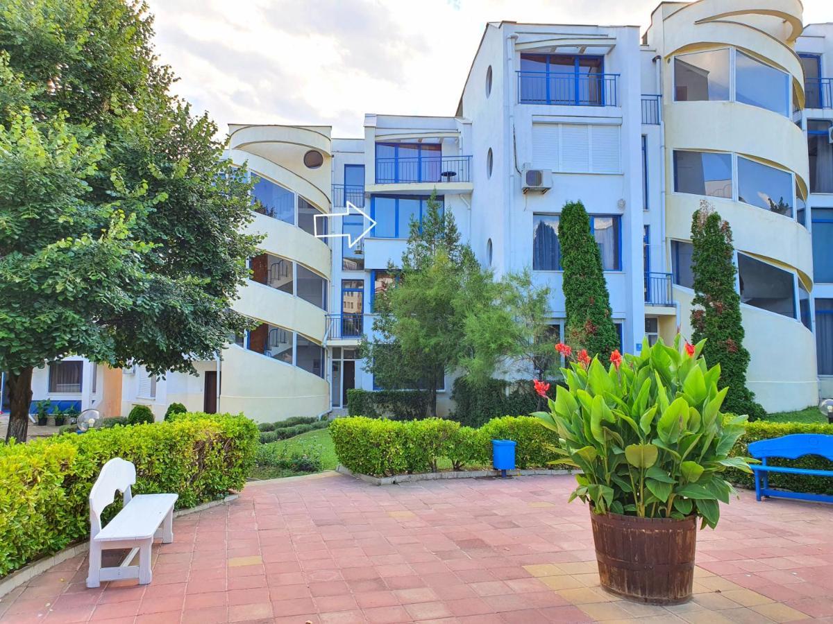 Sveti Vlas Marina Beach Apartment - Vega Village Esterno foto
