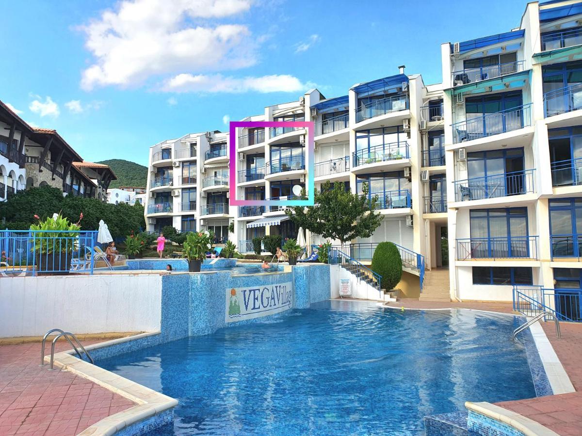 Sveti Vlas Marina Beach Apartment - Vega Village Esterno foto
