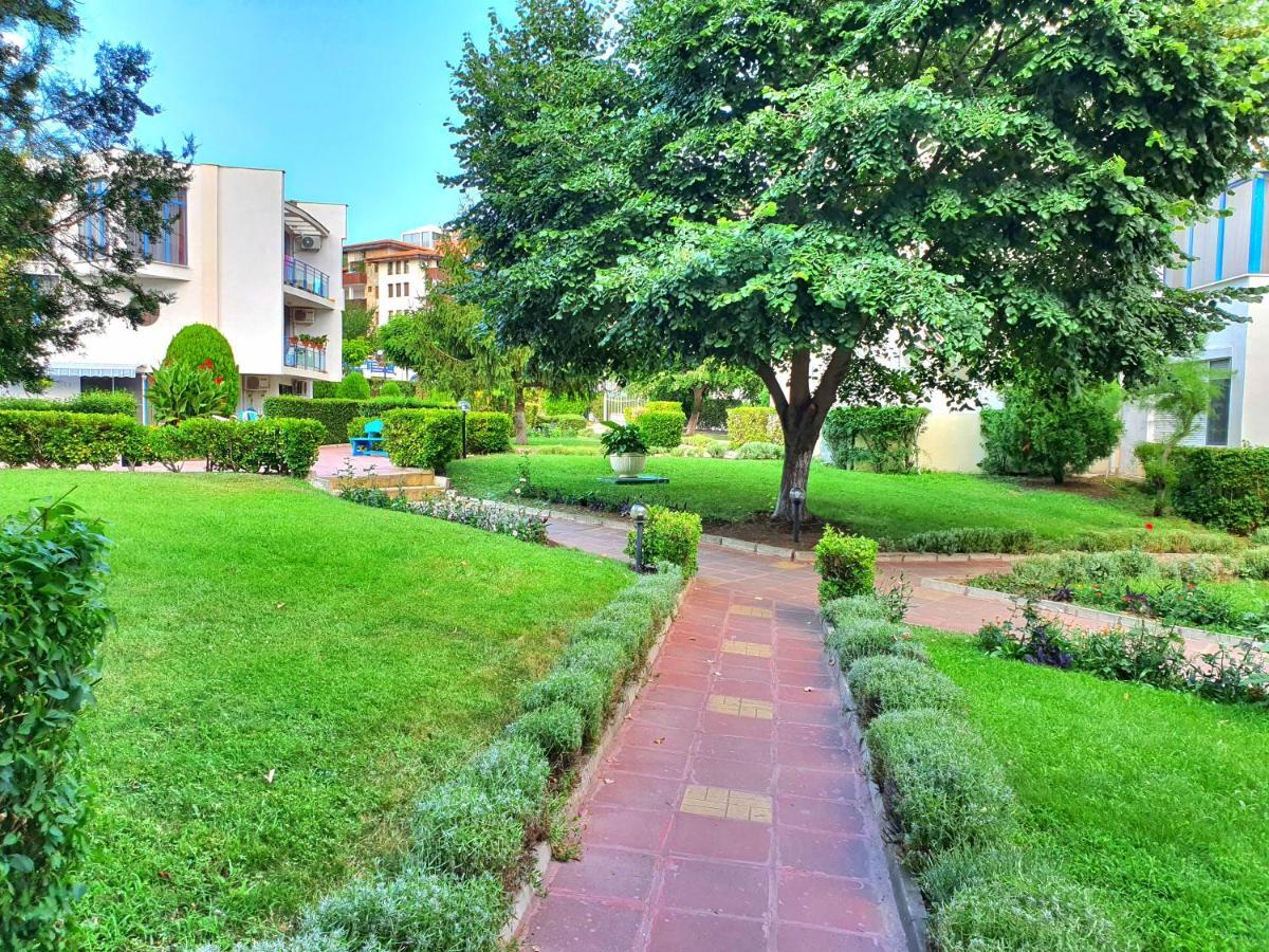 Sveti Vlas Marina Beach Apartment - Vega Village Esterno foto