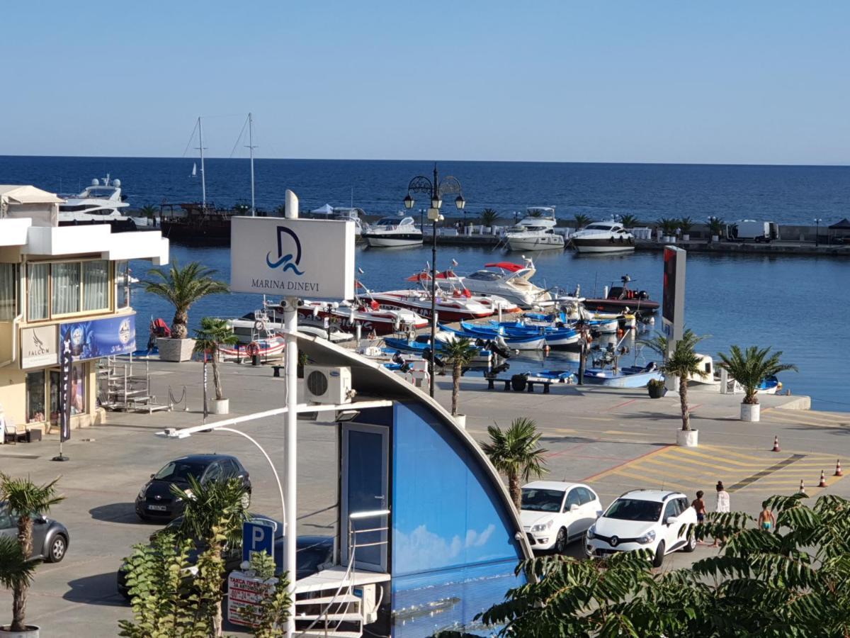 Sveti Vlas Marina Beach Apartment - Vega Village Esterno foto